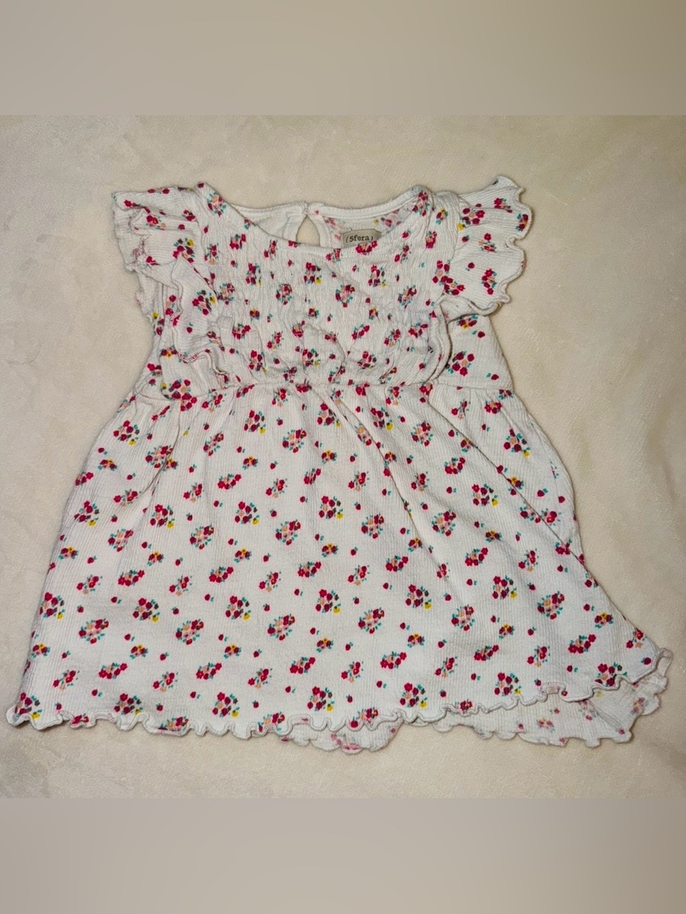 Girls' White Floral Smocked Ruffle Dress